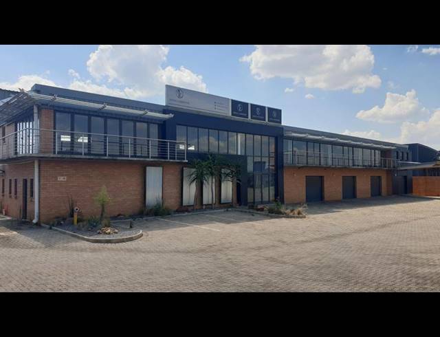 INDUSTRIAL PROPERTY TO RENT IN N4 GATEWAY INDUSTRIAL PARK